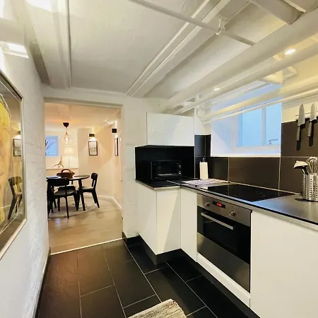 Aday - Modern In The Heart Of *